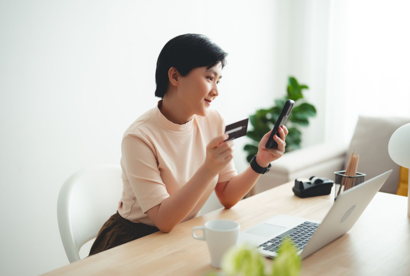 Debt-Free Digitally: Essential Online Tools That Help You Crush Debt Smarter, Not Harder